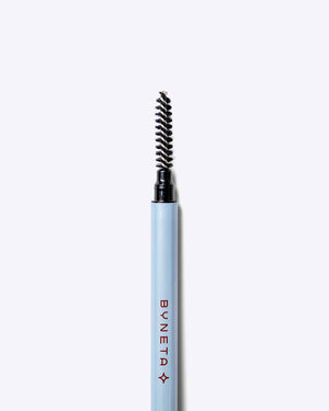 עיפרון גבות עם מברשת ליצירת מראה מוקפד