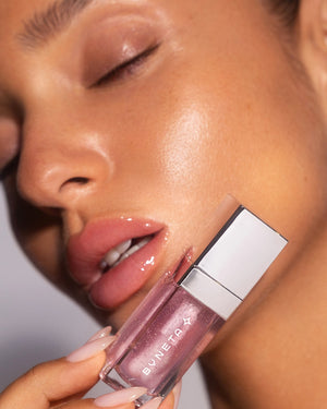 שמן שפתיים Juicy Lip Oil לשפתיים מבריקות ביי נטע