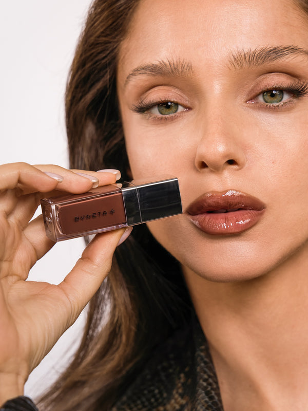 שמן חום לשפתיים נטע Juicy Lip Oil To Go Rodeo Coco