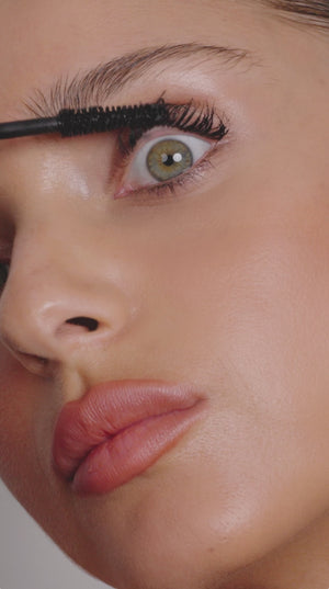 מסקרה מומלצת לריסים UPGRADE Mascara סרטון נטע